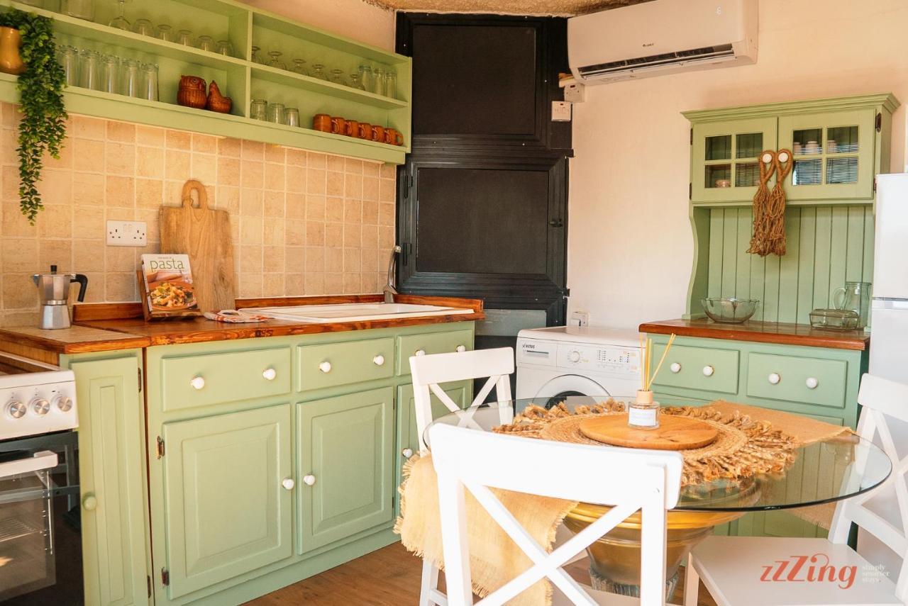 A Holiday Home Duplex In A Gozo Village Square Victoria Exterior foto